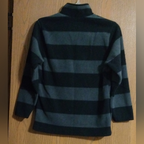Old Navy Fleece Pullover size L.      6-023 - Picture 3 of 3